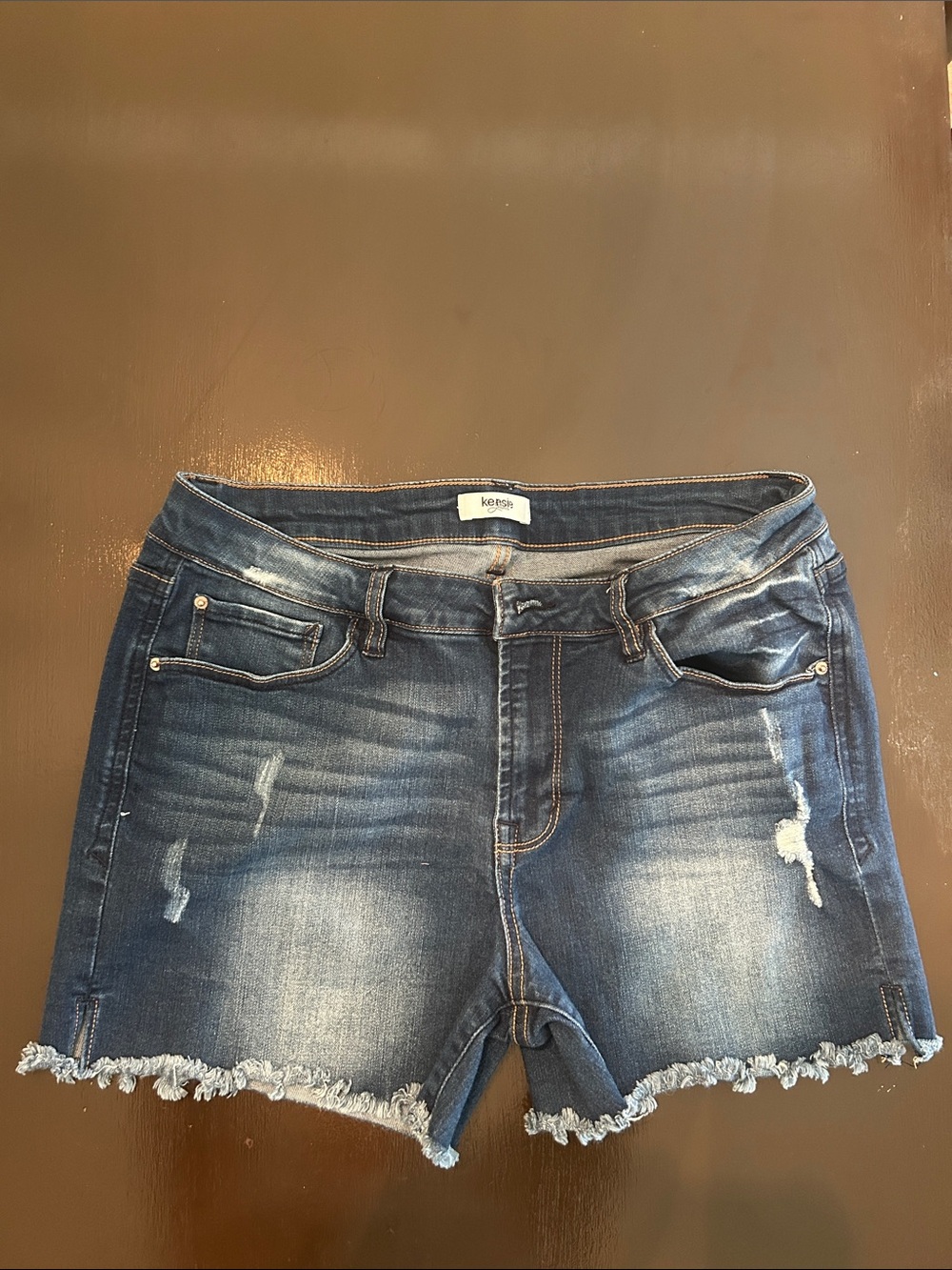 Kenzie Jeans shorts size 8/29 Dark Wash Frayed Hem Denim Shorts - Women
